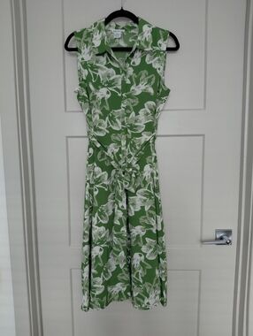 Sleeveless Green Floral Button-Front Dress